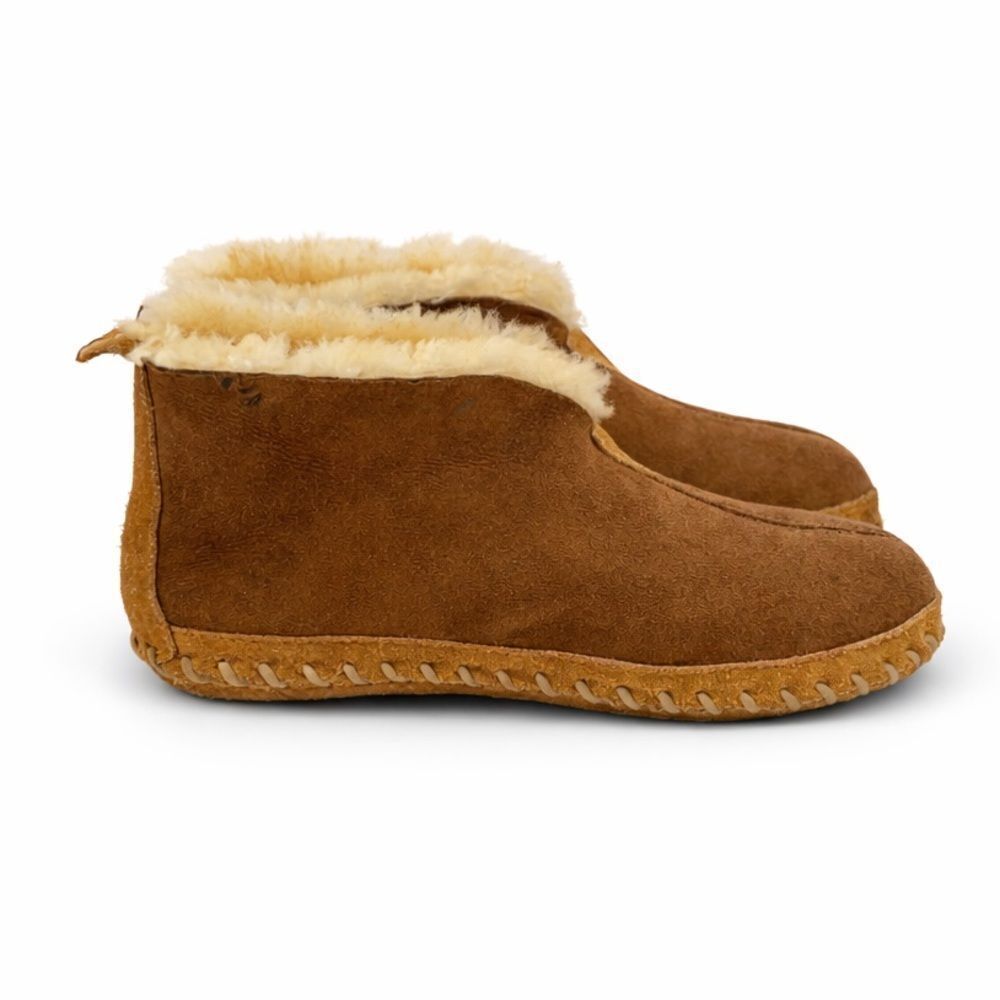 L.L. Bean suede leather wool lined moccasin style slippers Mens size 7 Woman 9